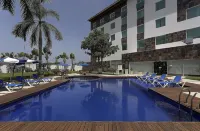 Holiday Inn Express VILLAHERMOSA TABASCO 2000 by IHG - piscine