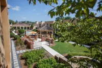 Courtyard Atlanta Northlake Hotels in Tucker