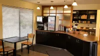 Seabird Lodge Fort Bragg - breakfast