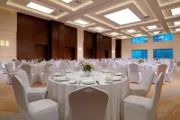 Voronezh Marriott Hotel (Марриотт Воронеж) Отели рядом с достопримечательностью «СвязьКомплектВоронеж, ООО»