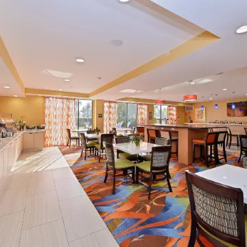 Best Western Plus Fresno Airport Hotel