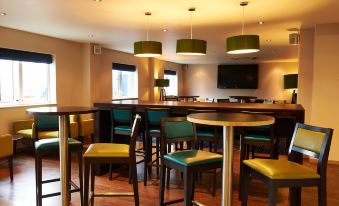 Holiday Inn Express Manchester Airport