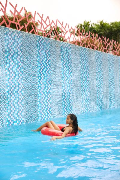 屋外プール デュシット ビーチリゾート グアムの写真