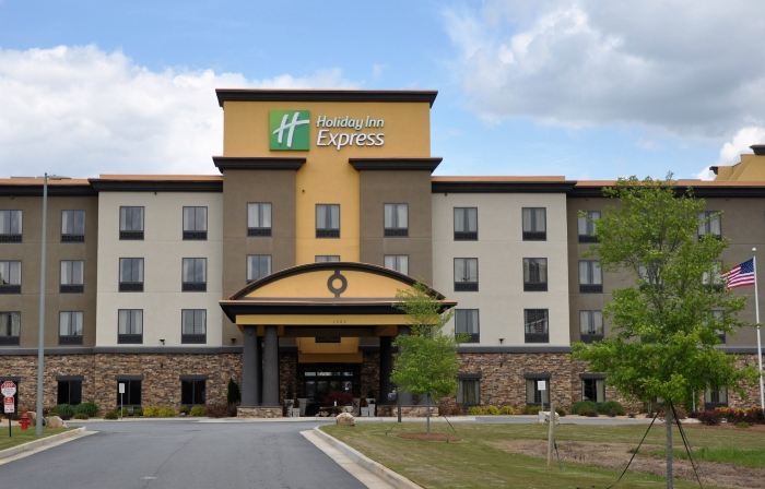 Holiday Inn Express & Suites PERRY-NATIONAL FAIRGROUND AREA by IHG