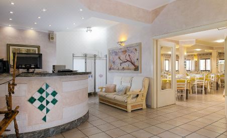 Hotel Montiruju - Housity
