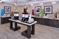 Hampton Inn & Suites Atlanta/Marietta Hotels near Marietta Square