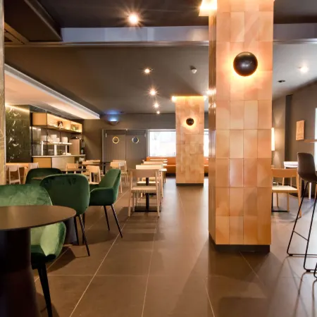 Aparthotel Atenea Valles