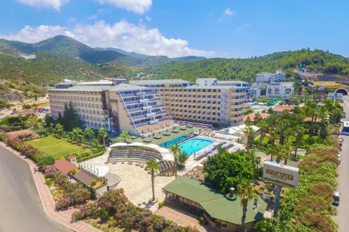 Beach Club Doganay Hotel - All Inclusive Hotels in Elikesik