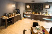 Leonardo Boutique Hotel Madrid - Aamiainen