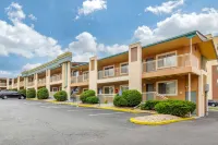 Budget Inn Denver Downtown فنادق في دنفر
