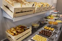 B&B Hotel Barcelona Rubí - breakfast