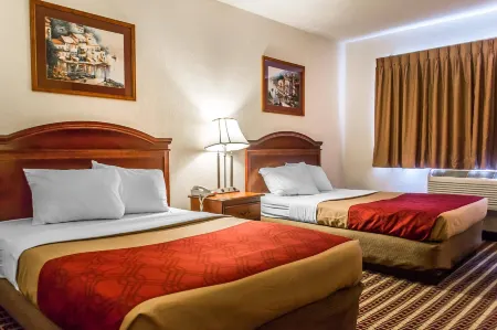 Economy Inn & Suites Отели в г. Чемпион Хайтс