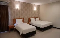 Go Hotel Maumere Hotels in Watumilok