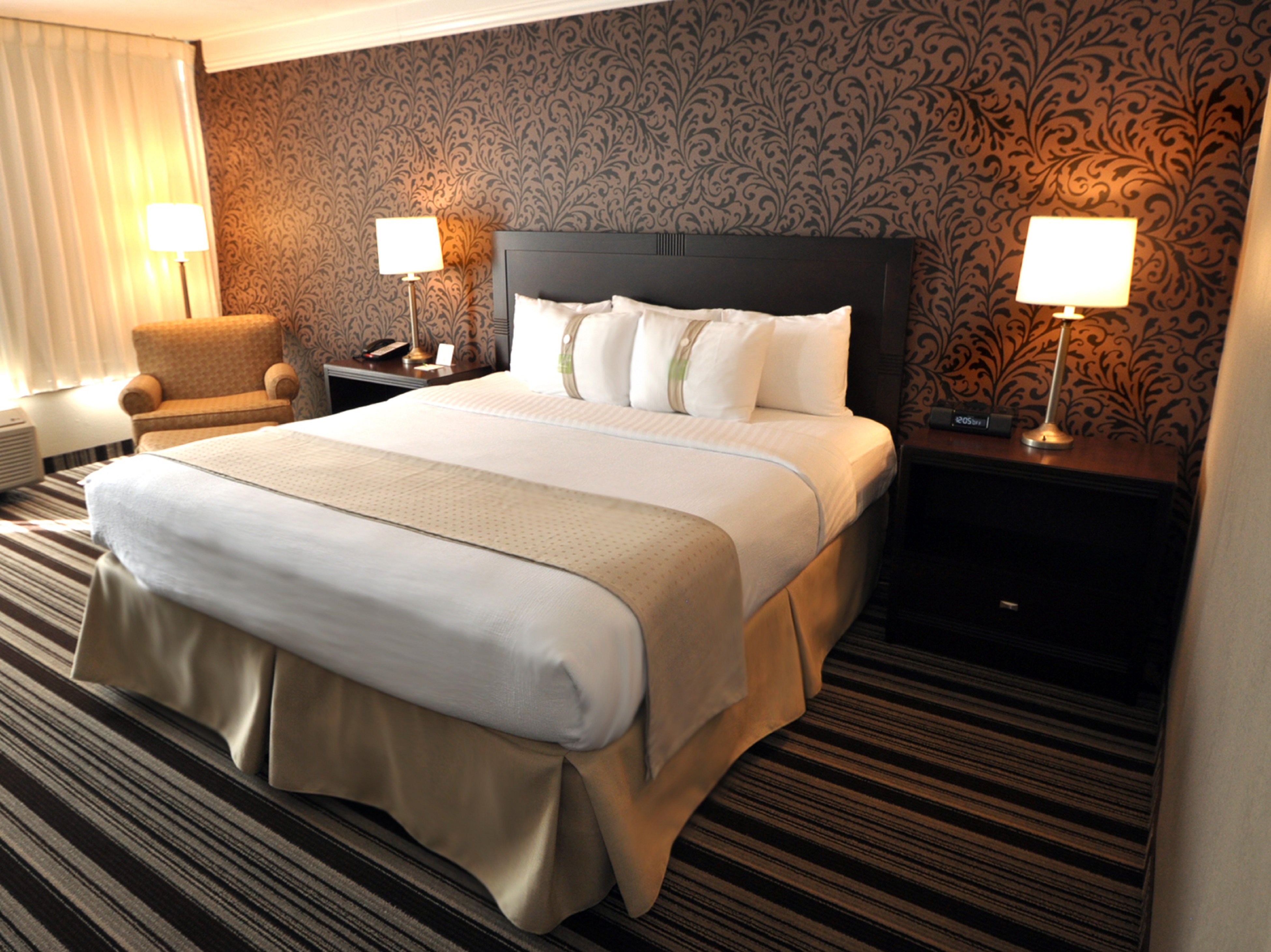 Holiday Inn Cleveland-Mayfield, an Ihg Hotel