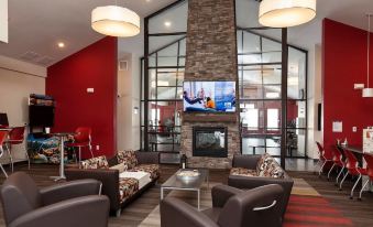 Iowa State University Retreat + Pool - Housity
