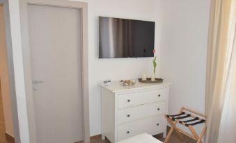 1. Rooms Ol..