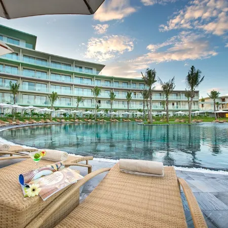 FLC Luxury Hotel Samson