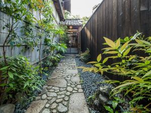 祇園町屋麻耶旅館