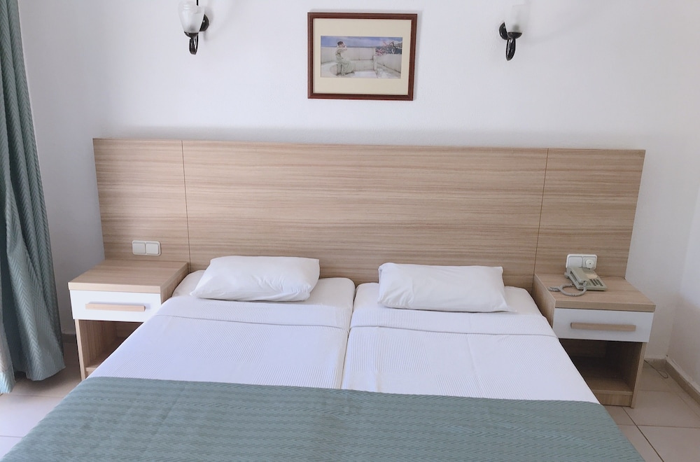 Ant Apart Hotel