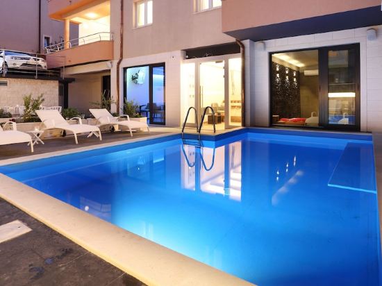 10 Best Hotels near Rosa Negra Beach Club, Split 2022 | Trip.com
