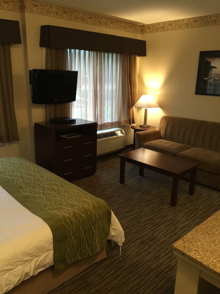 Hawthorn Suites by Wyndham Rancho Cordova/Folsom