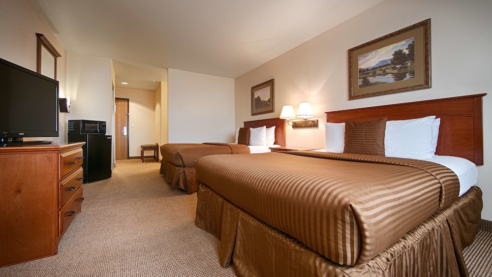 Best Western Territorial Inn & Suites