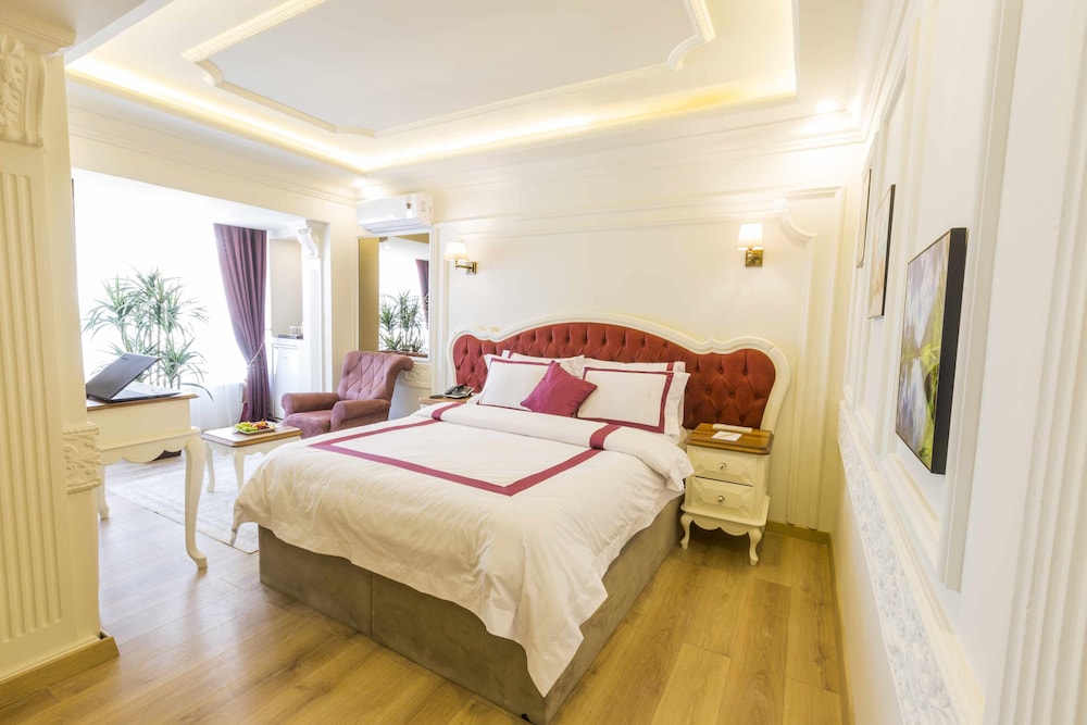 Andalouse Elegante Suite Hotel