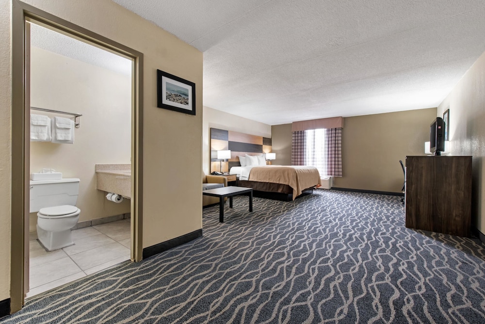 Quality Inn & Suites Lafayette I-65