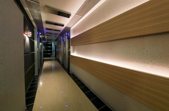 대전 유성 썸의 현대적인 객실