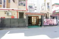 Diamond Plaza Hotels near Gateway to Zakaria Street