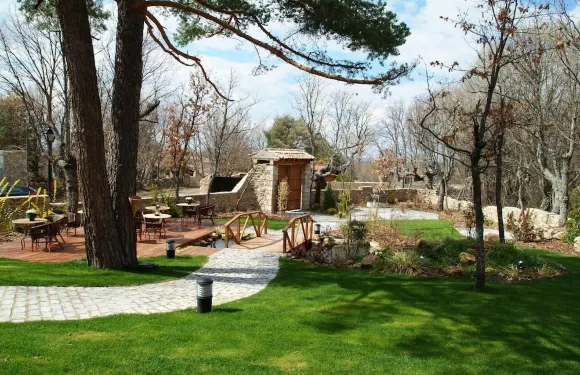 福恩特普拉蒂亞達酒店