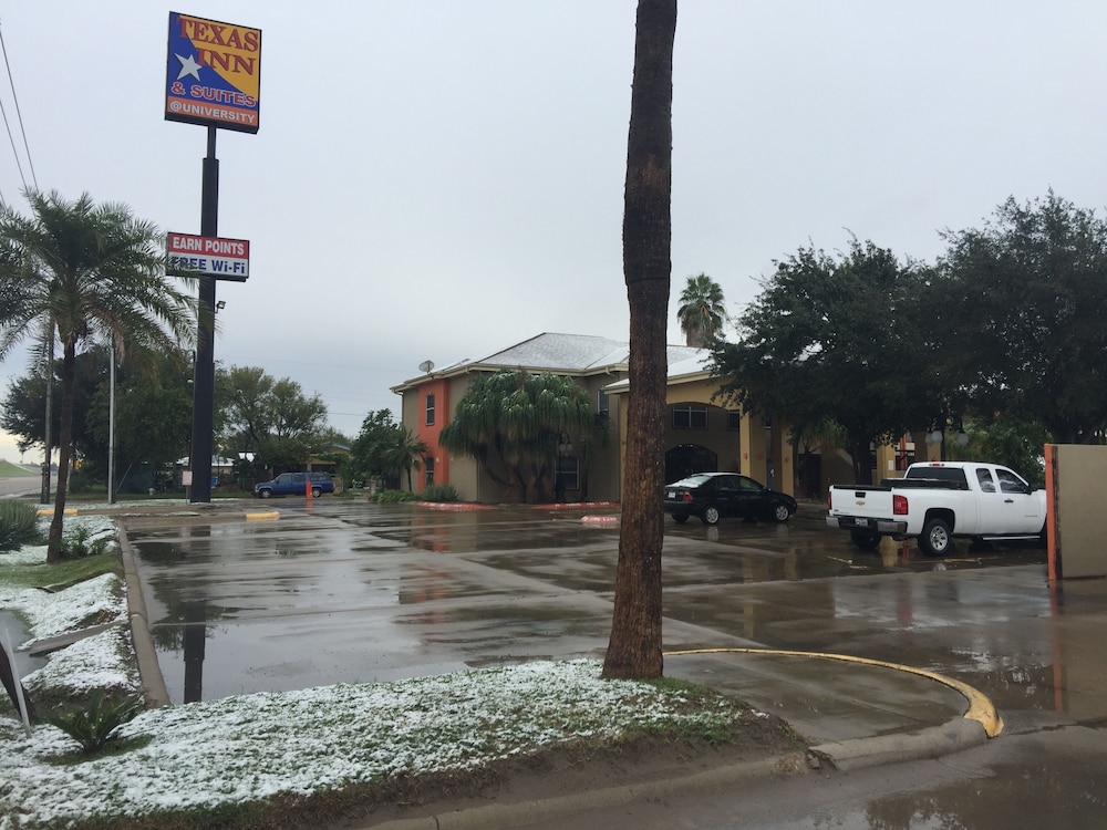 Texas Inn and Suites City Center at University Dr.