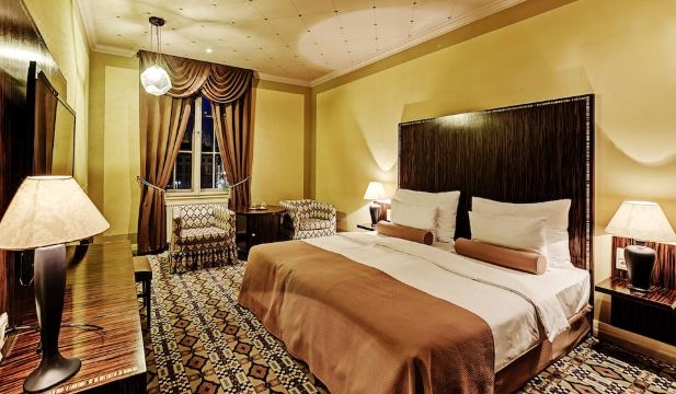 그란데차 호텔 럭셔리 팰리스