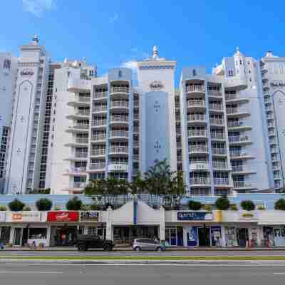 Broadbeach Luxury Apartments Hotel Exterior