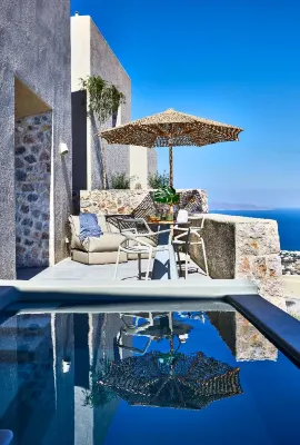 Aeon Suites