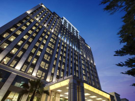 doubletree by hilton istanbul topkapi istanbul 2021 room price deals review trip com