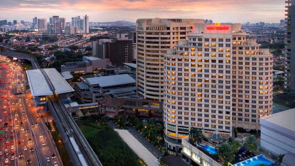 One World Hotel