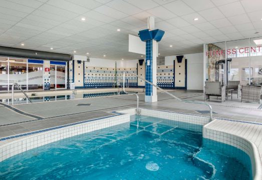 수퍼 8 바이 윈덤 매클라우드 트레일 캘거리