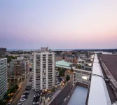 DoubleTree by Hilton Hotel & Suites Victoria