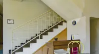 Family Guest House Kupang Baru فنادق في Sukomanunggal