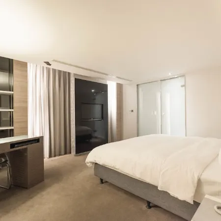 Saual Keh Hotel Отели рядом с достопримечательностью «Станция метро Dingxi»
