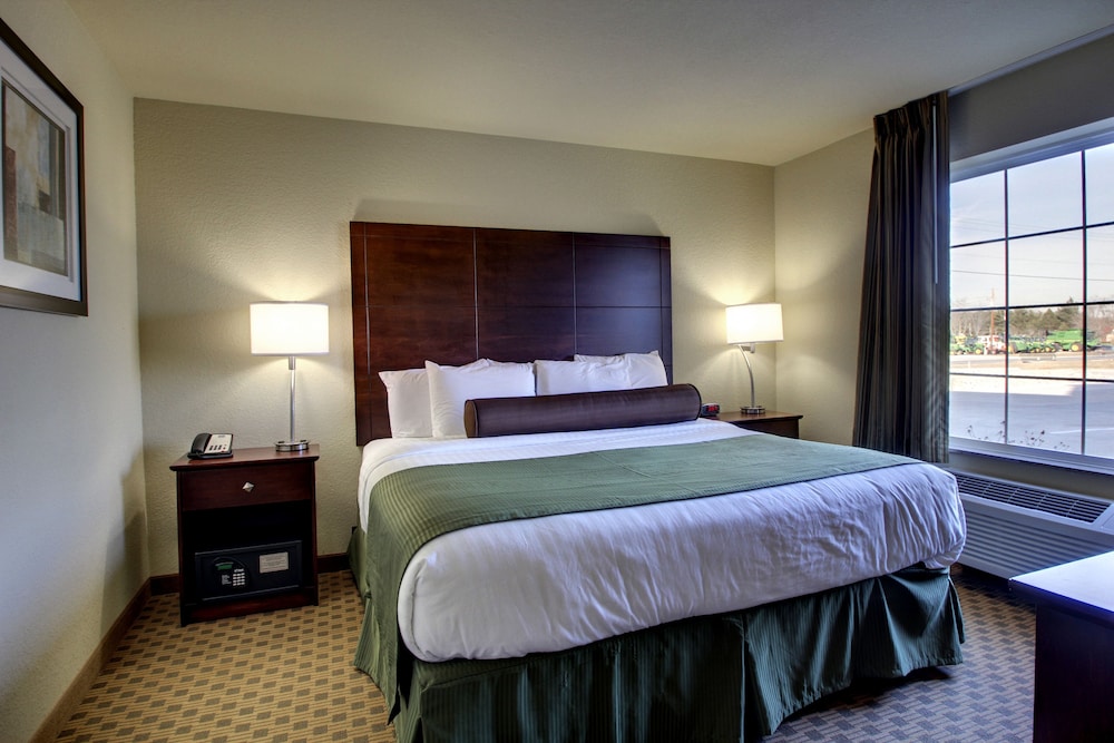 Cobblestone Hotel & Suites - Newton