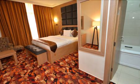 Treasures Suites & Conferences - Housity