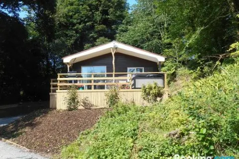Herons Lake Retreat Hot Tub Lodges