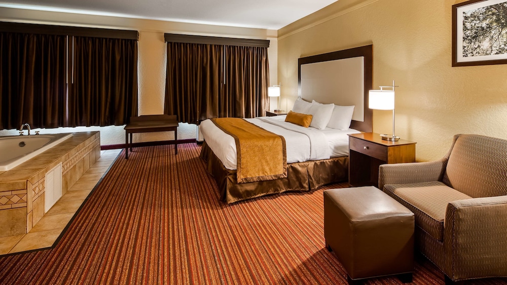 Best Western Plus Strawberry Inn & Suites