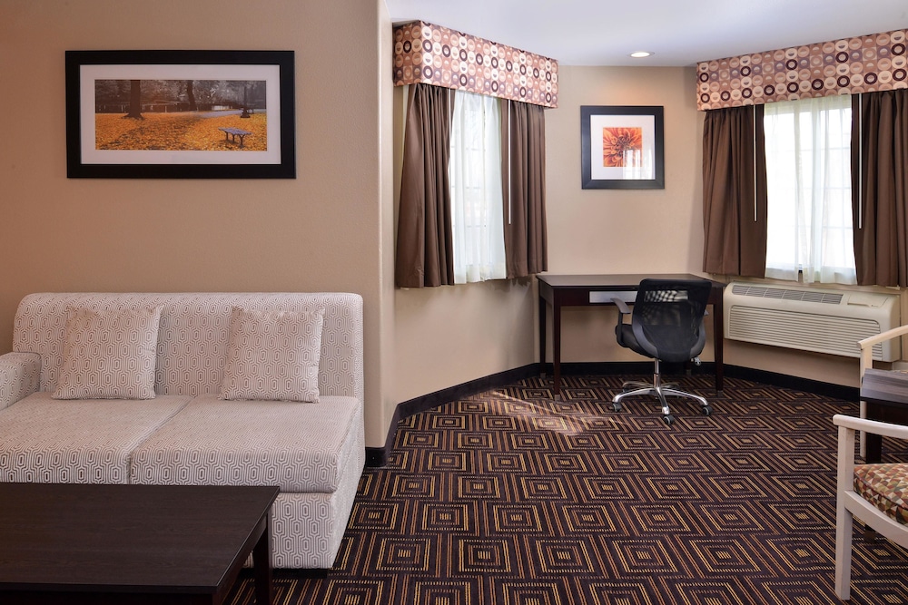 Americas Best Value Inn & Suites Madera