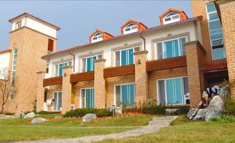 Golden Beach Pension Taean