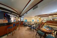 Berjaya Makati Hotel - bar