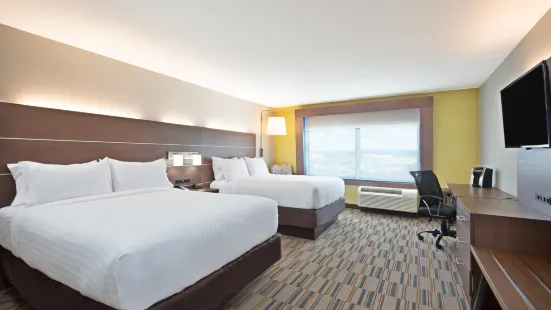 Holiday Inn Express & Suites Uniontown