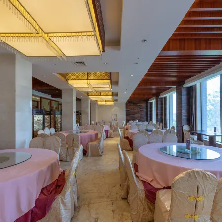 Huashan Hot Spring International Hotel